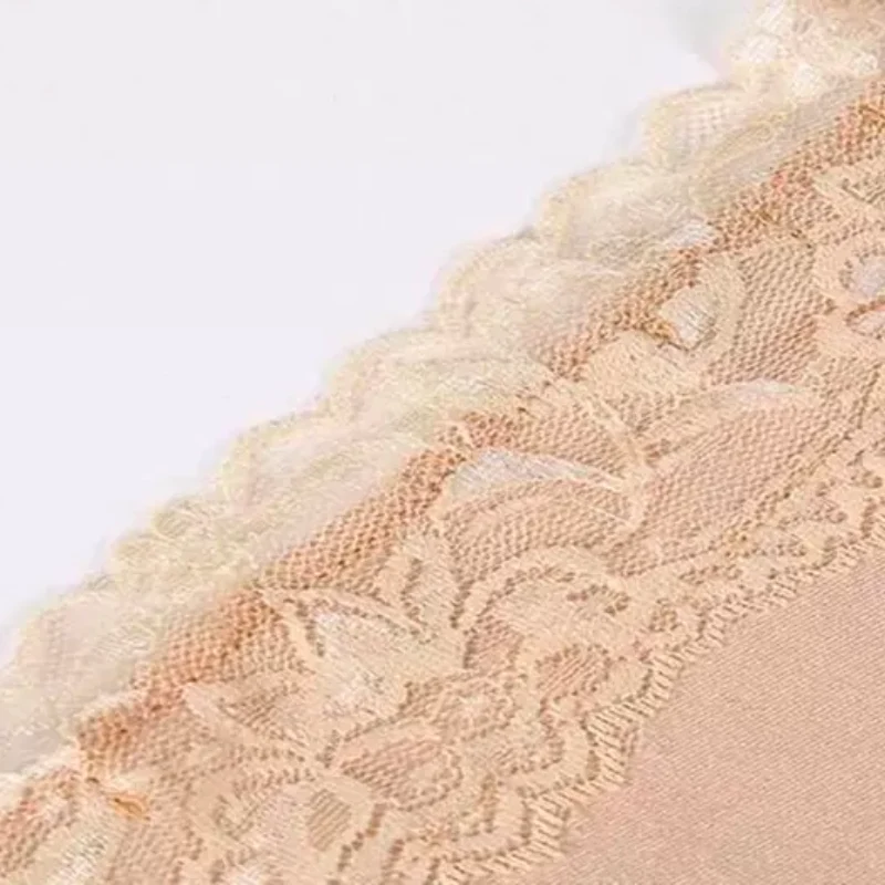 Cache décolleté en dentelle à clipser