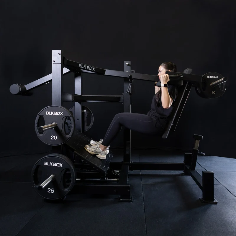 Plate Loaded Pendulum Squat