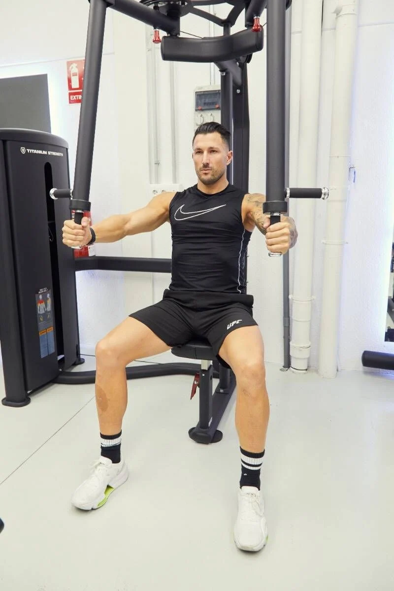 Pec Fly & Rear Delt TF7