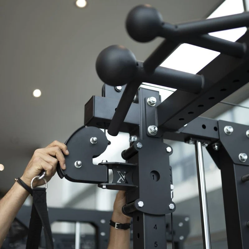 Smith Machine Multifonctionnelle B500 PRO - Machine Smith Commerciale à Double Poulie + Rack