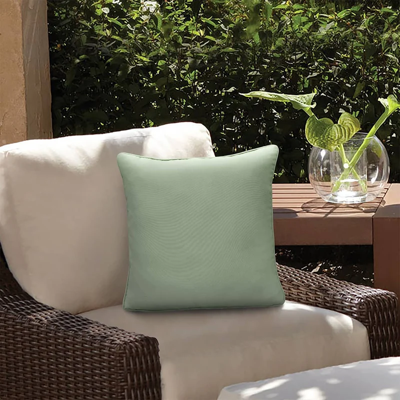 Coussin extérieur 18 x 18 po - Vert sauge uni