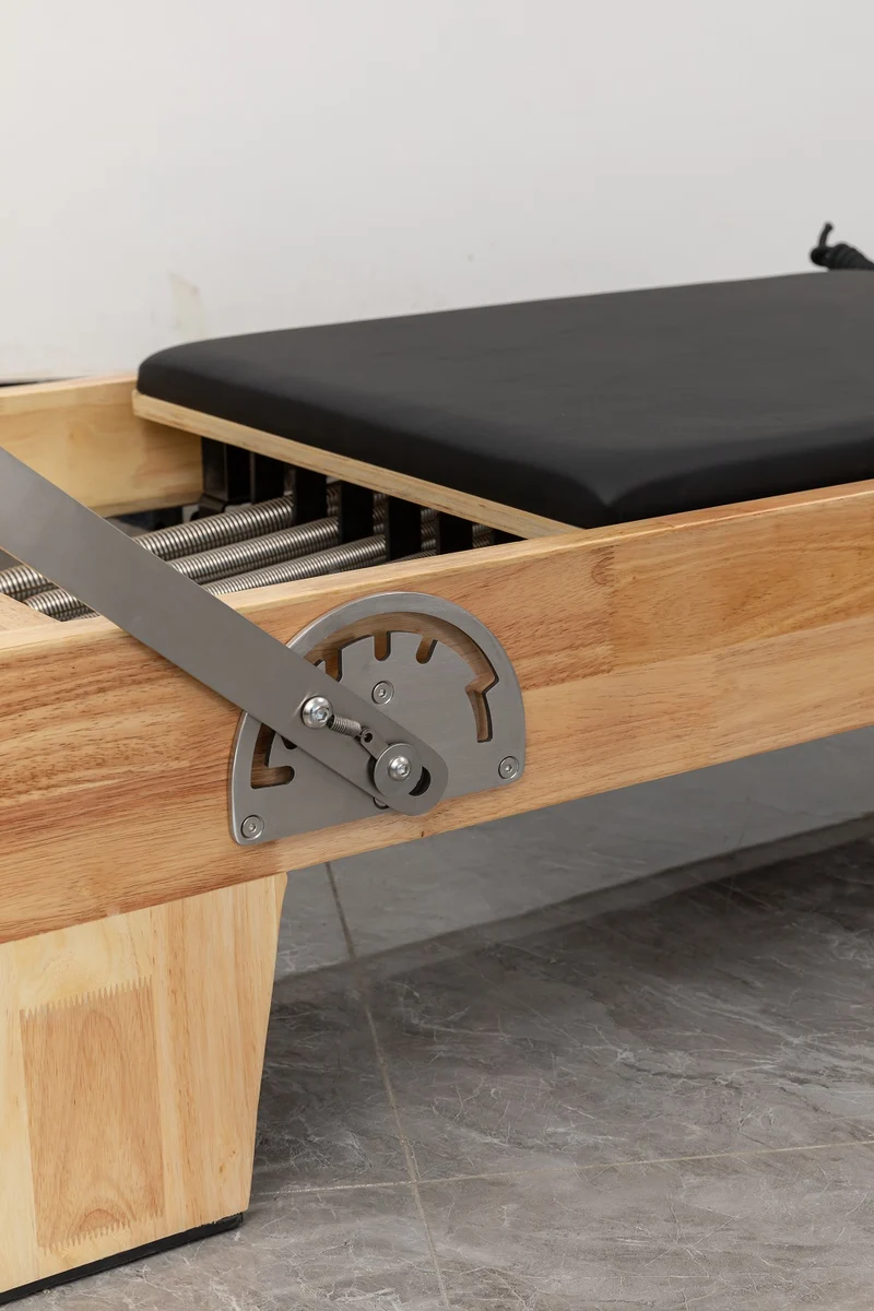 Skelcore Classic Pilates Reformer - Oak