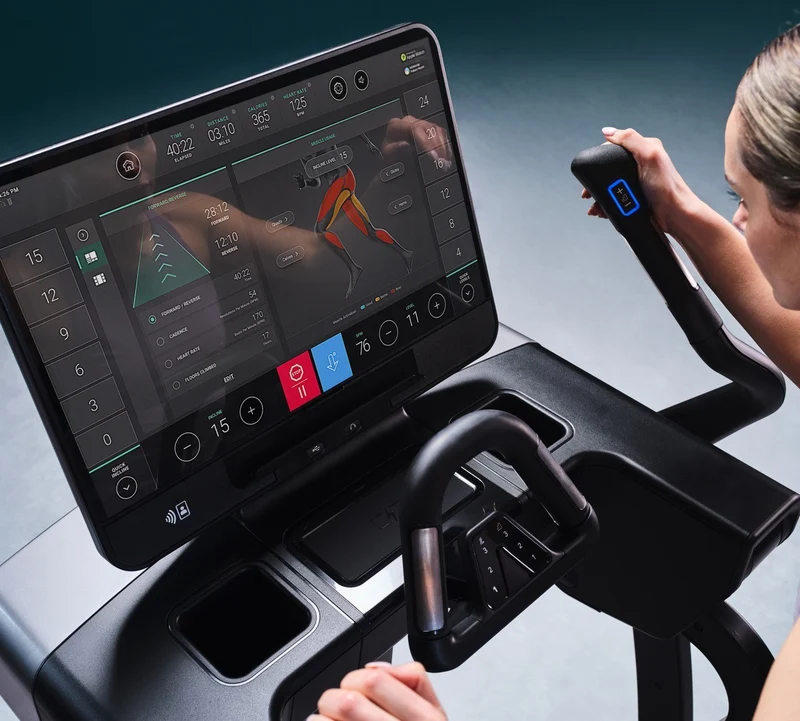 Life Fitness Symbio Incline Elliptical