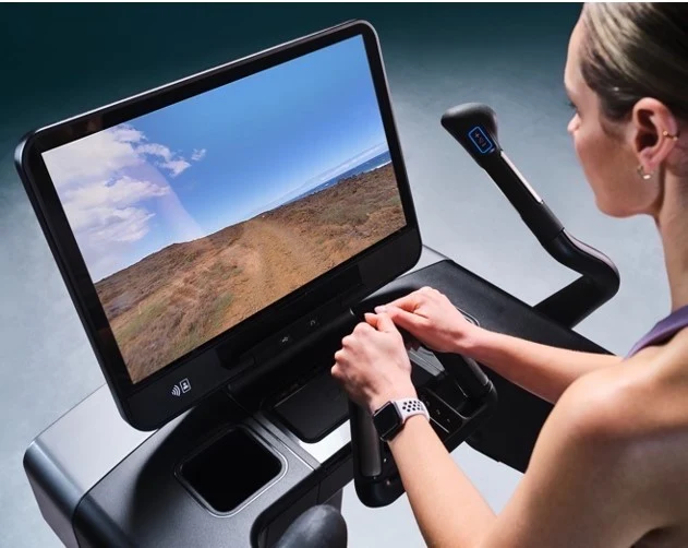 Life Fitness Symbio Incline Elliptical