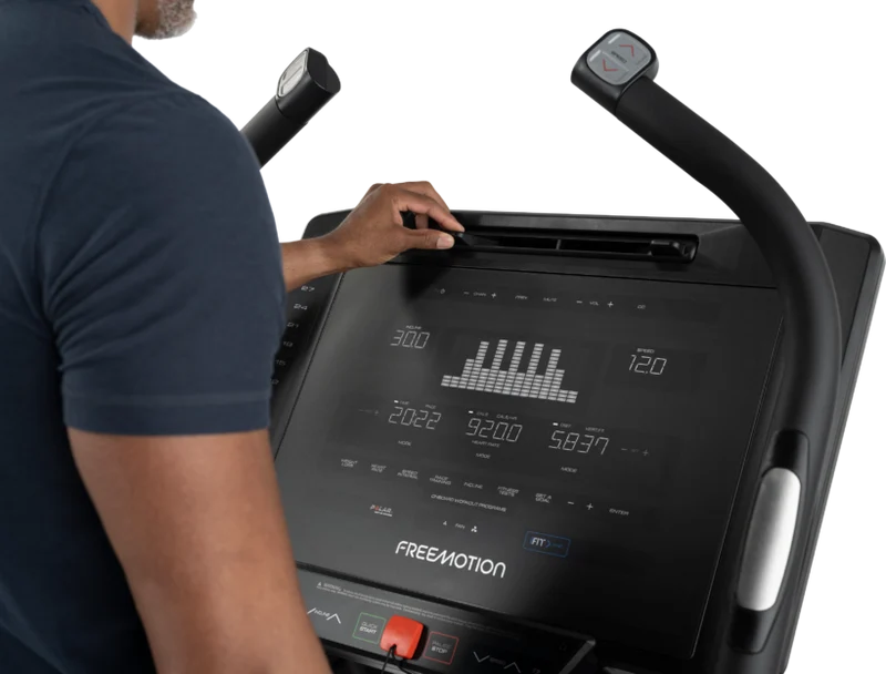 Freemotion i10.9b Incline Trainer