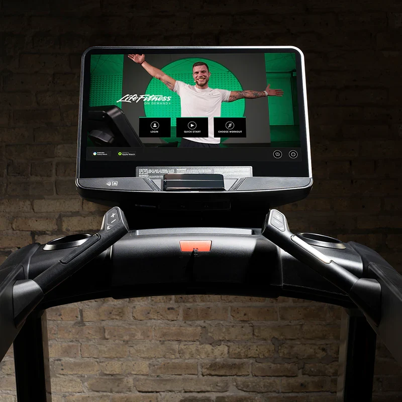 Life Fitness Club Series+ Treadmill