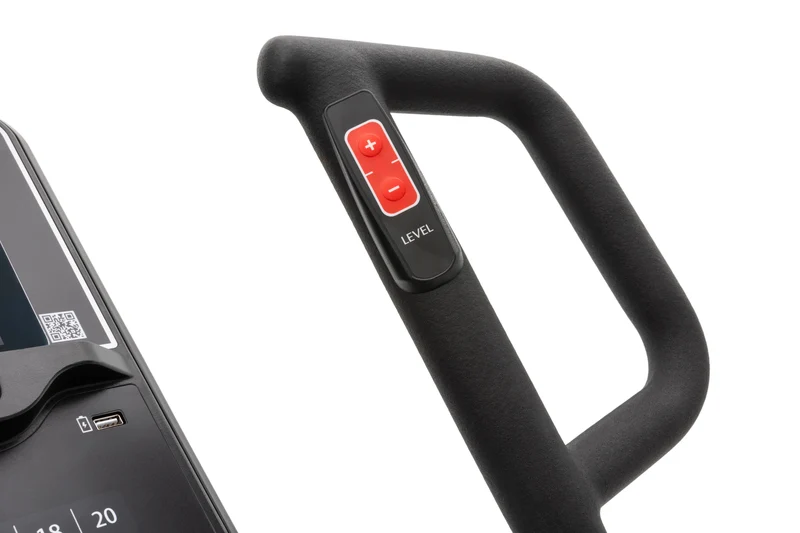 Spirit Fitness XE395ENT Elliptical Cross Trainer
