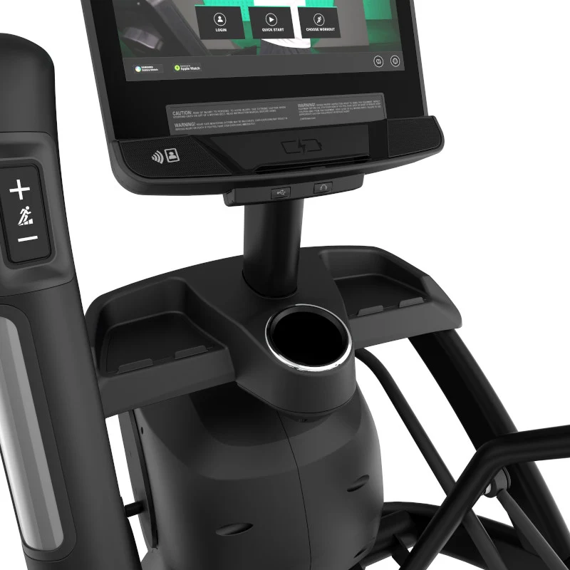 Life Fitness Integrity + Total Body Arc Trainer with SE4HD Console