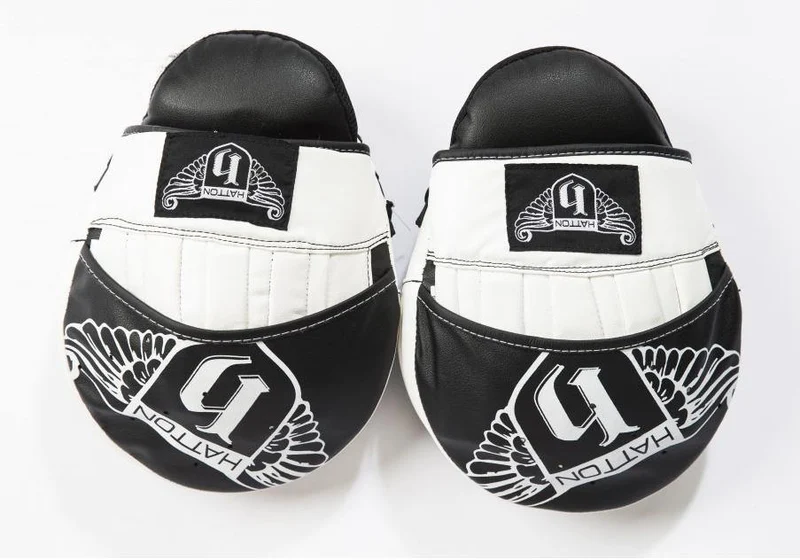 Hatton Curved Hook and Jab Pads (pair)