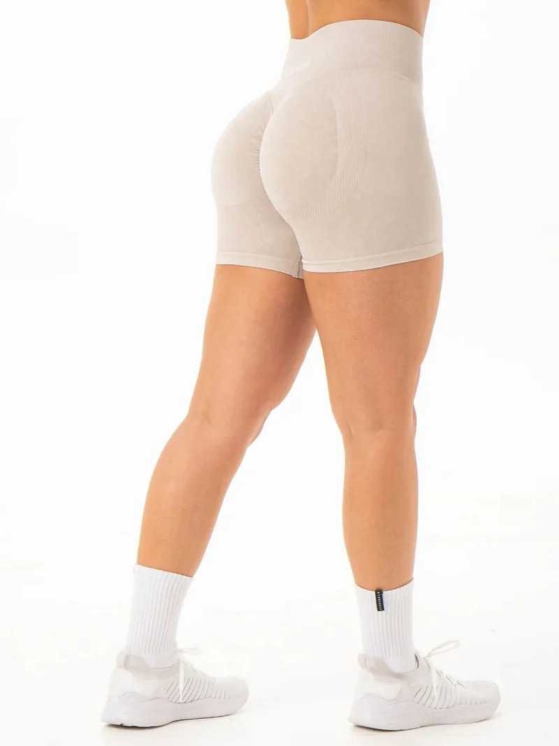 STONEWASH SCRUNCH SEAMLESS SHORTS CREAM (PACK DE 3)