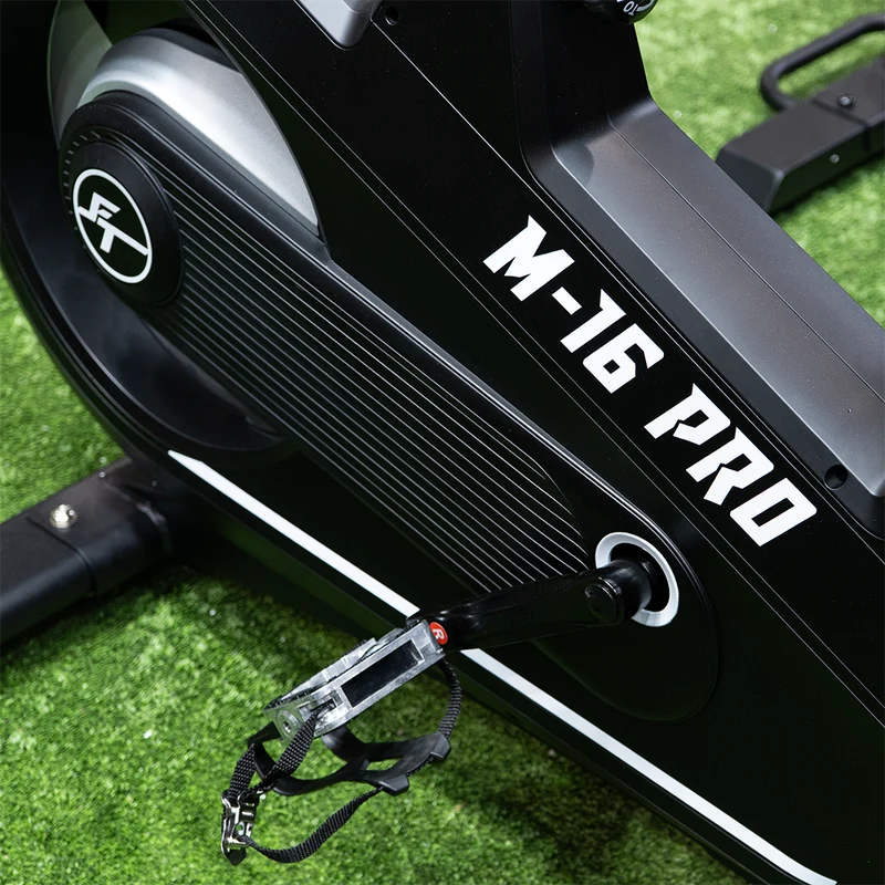 Vélo d'intérieur M-16 Pro Series