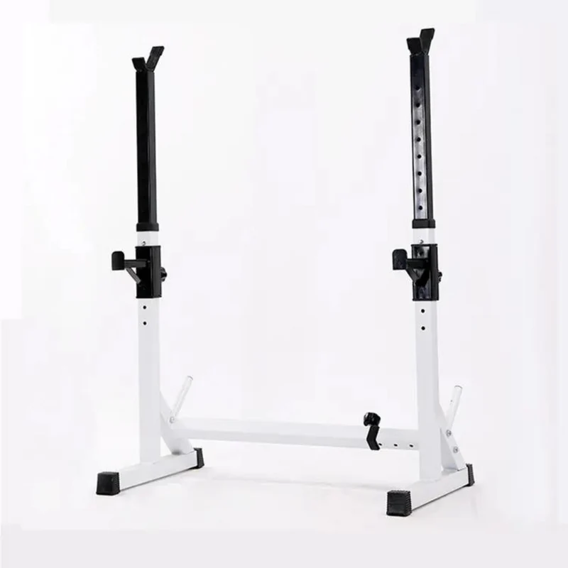 Support réglable pour l'haltérophilie. Barre de traction