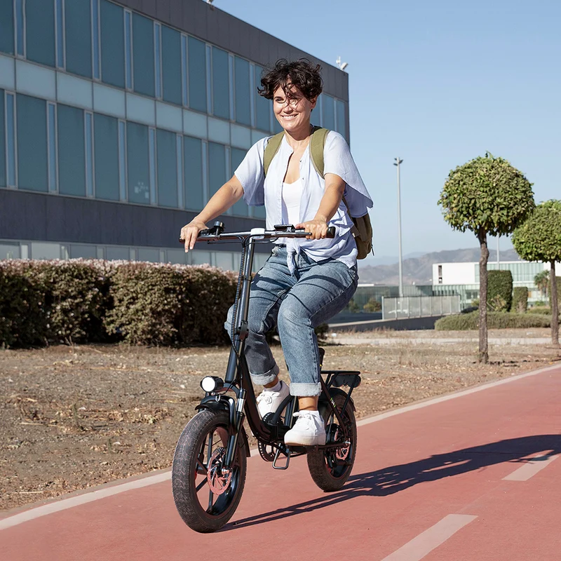 iScooter Vélo électrique pliable avec cadre bas U4