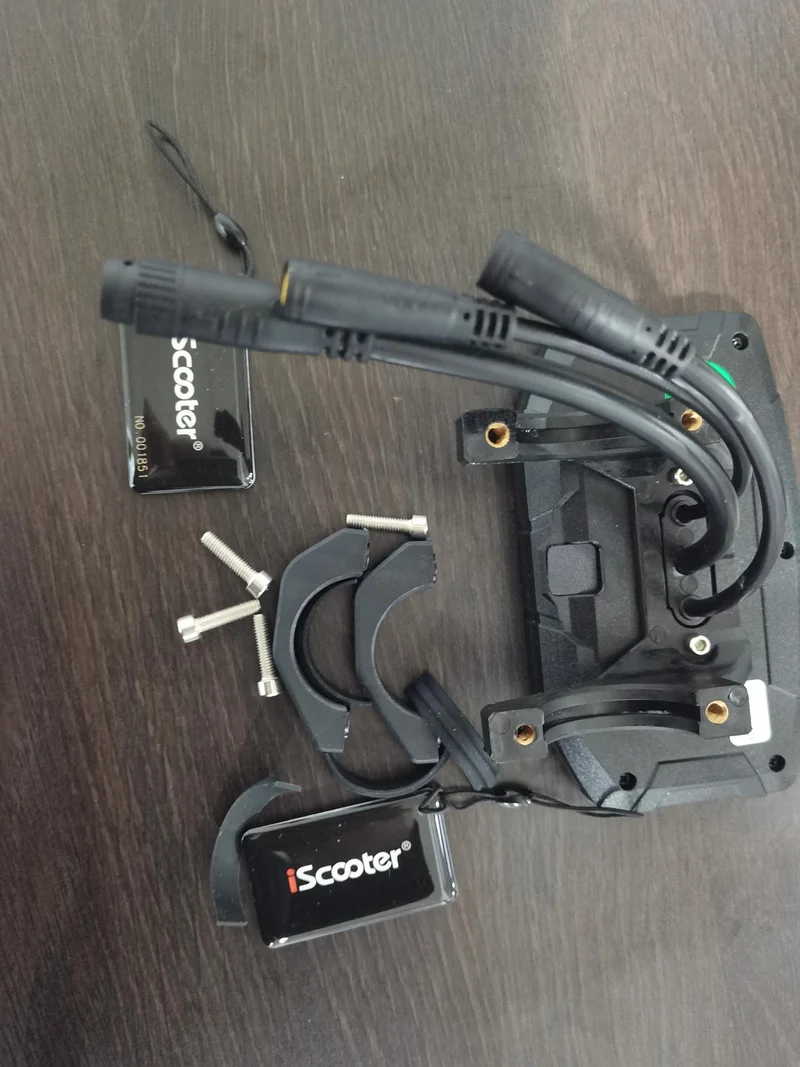 Tableau de bord avec carte NFC pour trottinette électrique iX6
