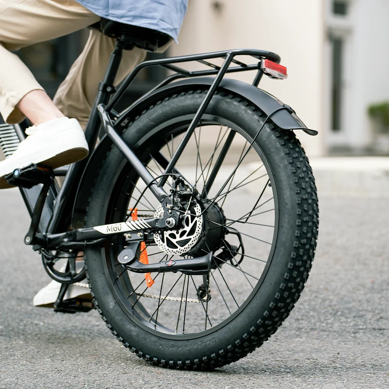 M60 Fat Tire Trekking E-Bike