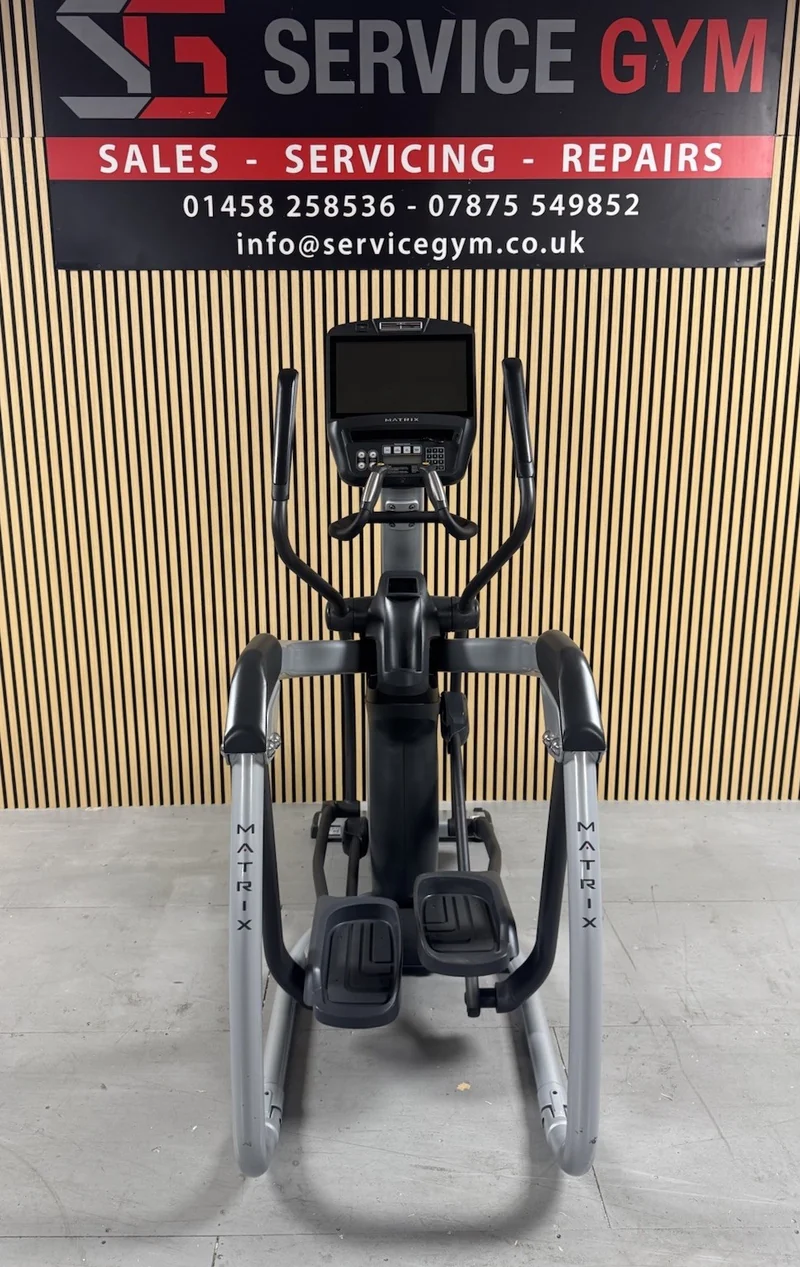 Matrix E7xi Elliptical Cross Trainer
