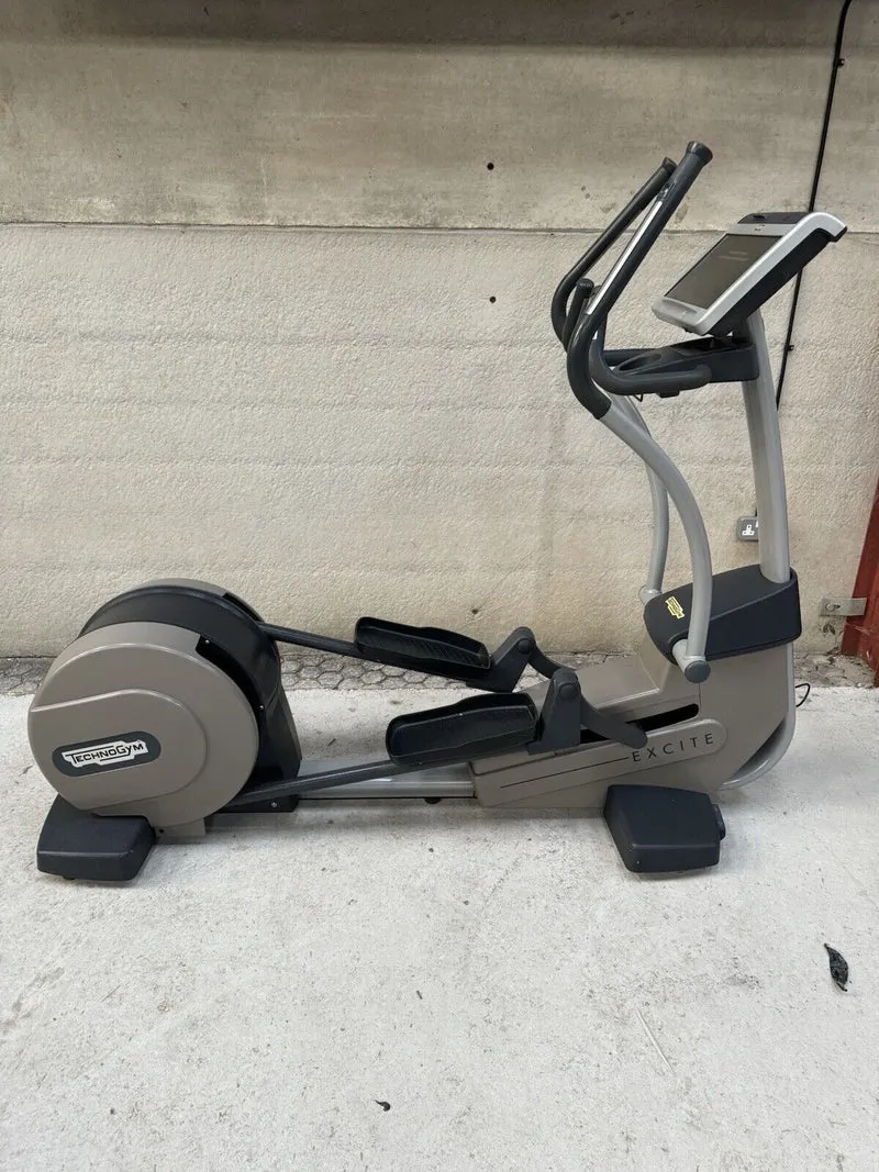 Technogym 700 Excite CrossTrainer With Visioweb Console