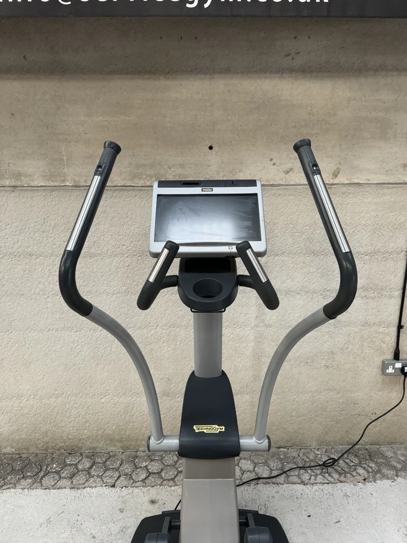 Technogym 700 Excite CrossTrainer With Visioweb Console
