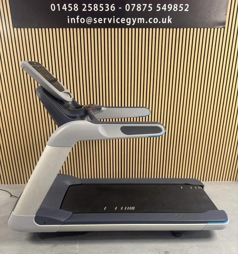 Precor Treadmill TRM 835 Series With P30 LED Console