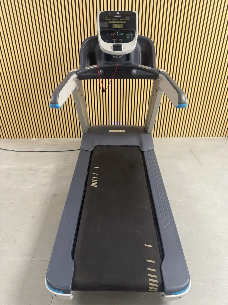 Precor Treadmill TRM 835 Series With P30 LED Console
