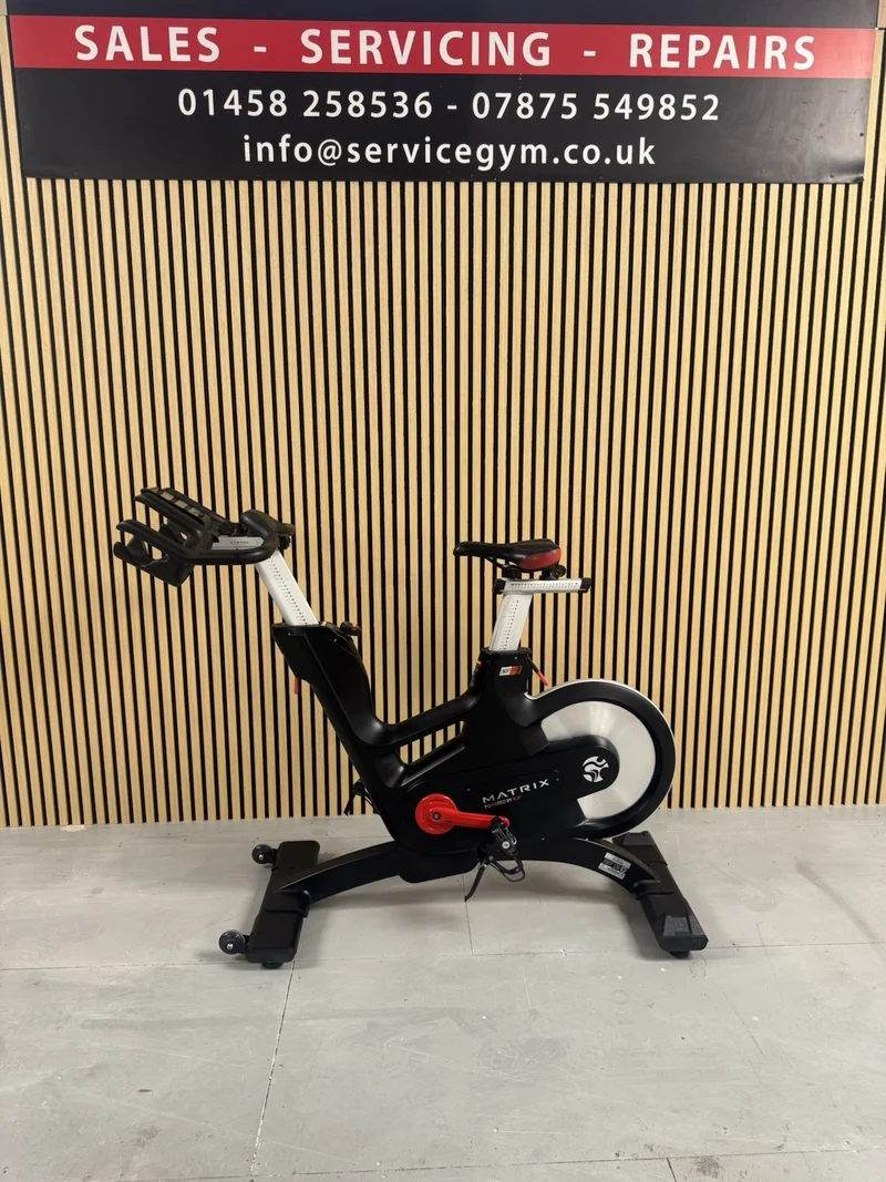 Matrix IC7 Indoor Cycle Spin Bike With Monitor
