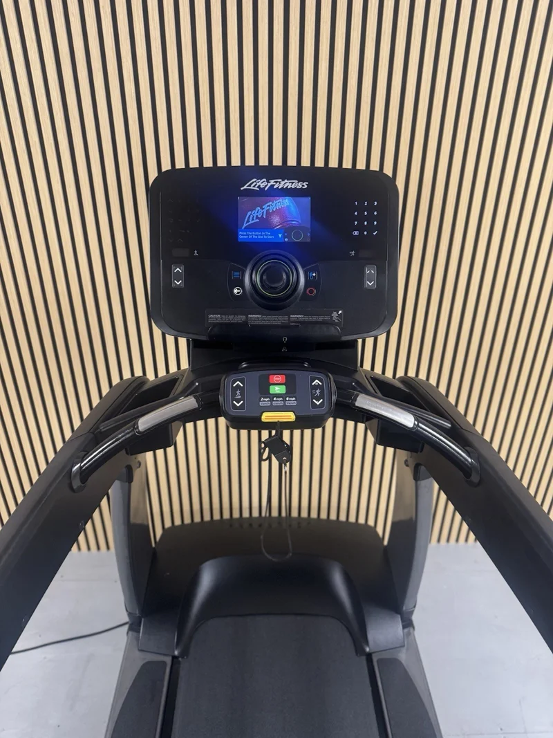 Life Fitness 95T Treadmill With Explore Console