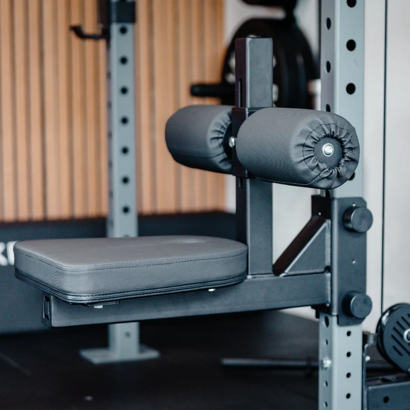 1 Series Lat Pull Down Seat Attachment
